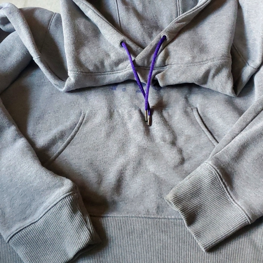 Med Under Armour fleece lined Wounded Warrior "Freedom" edition hood sweatshirt